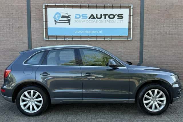 Audi Q5 (2008) thumbnail 3