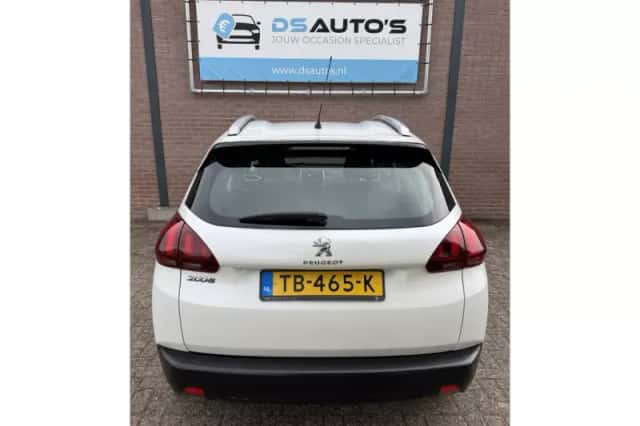Peugeot 2008 (2018) thumbnail 4