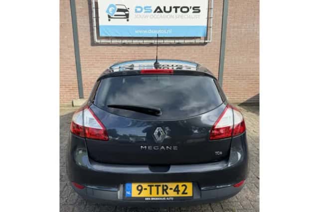 Renault Mégane (2013) thumbnail 4