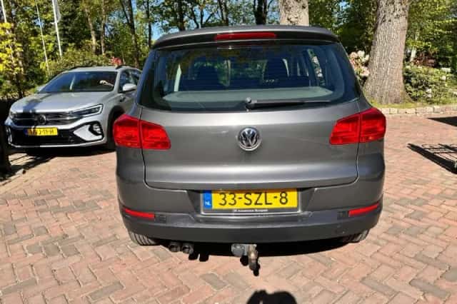 Volkswagen Tiguan (2012) thumbnail 6