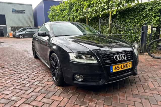Audi A5 (2010) thumbnail 3