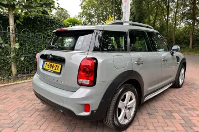 MINI Countryman (2017) thumbnail 5