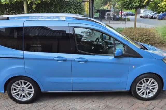 Ford Tourneo Courier (2014) thumbnail 4