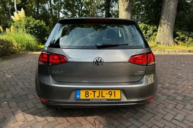 Volkswagen Golf (2014) thumbnail 6
