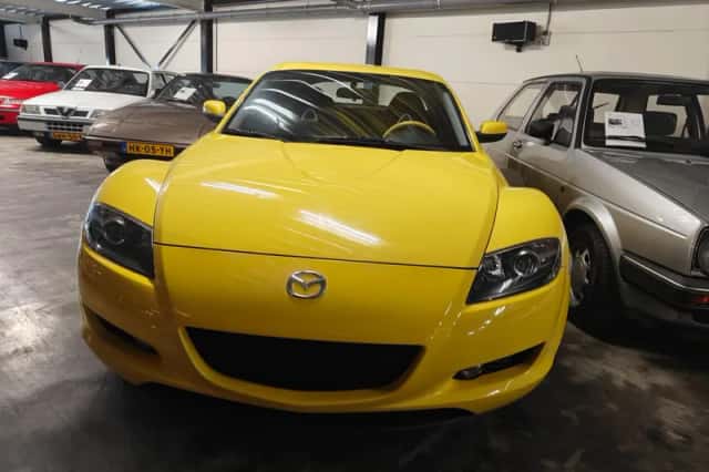 Mazda RX-8 (2003) thumbnail 2