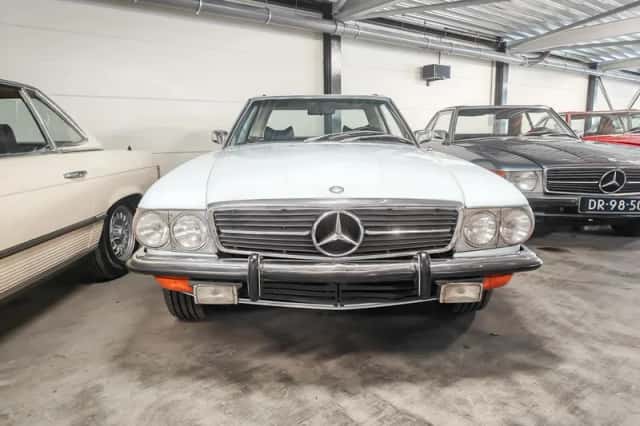 Mercedes-Benz 350 SL (1972) thumbnail 2