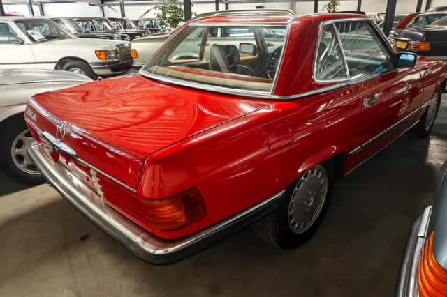 Mercedes-Benz SL-Klasse (1986) thumbnail 4