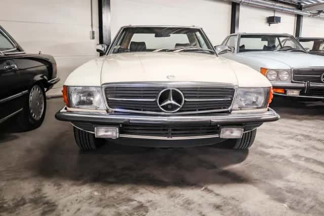 Mercedes-Benz SL-Klasse (1980) thumbnail 2