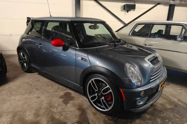 MINI Cooper S (2006) thumbnail 3