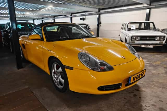 Porsche Boxster (1999) thumbnail 3