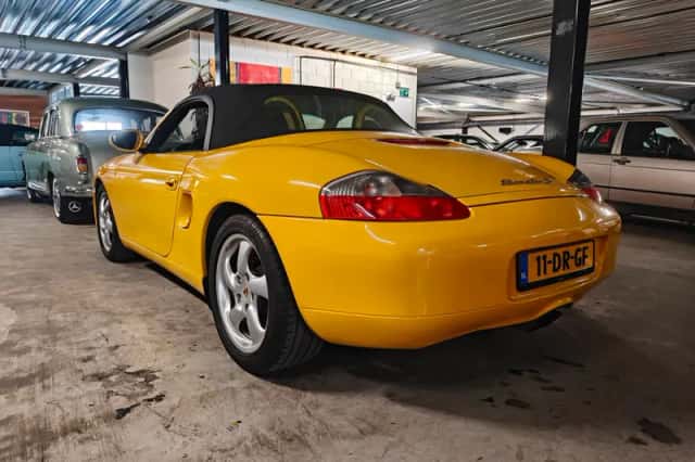 Porsche Boxster (1999) thumbnail 6