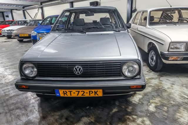 Volkswagen Golf (1987) thumbnail 2