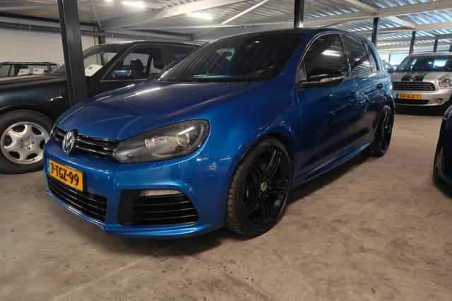 Volkswagen Golf (2011) thumbnail 1