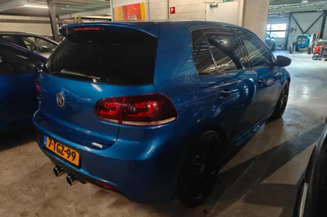 Volkswagen Golf (2011) thumbnail 4