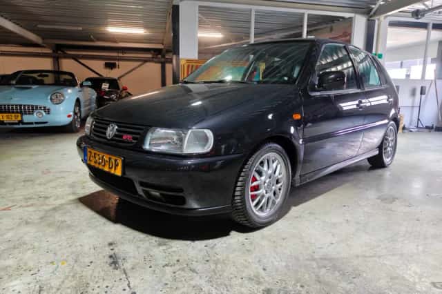 Volkswagen Polo (1999) thumbnail 1