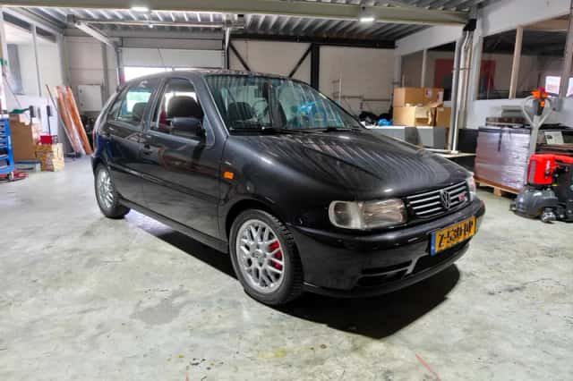 Volkswagen Polo (1999) thumbnail 3