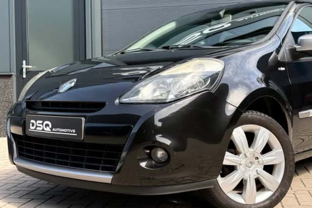 Renault Clio (2011) thumbnail 6