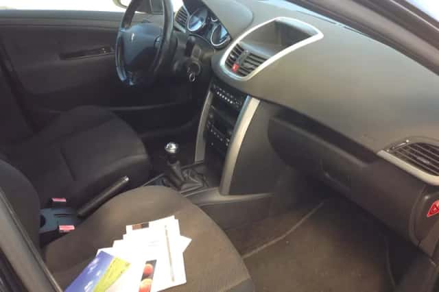Peugeot 207 (2009) thumbnail 6
