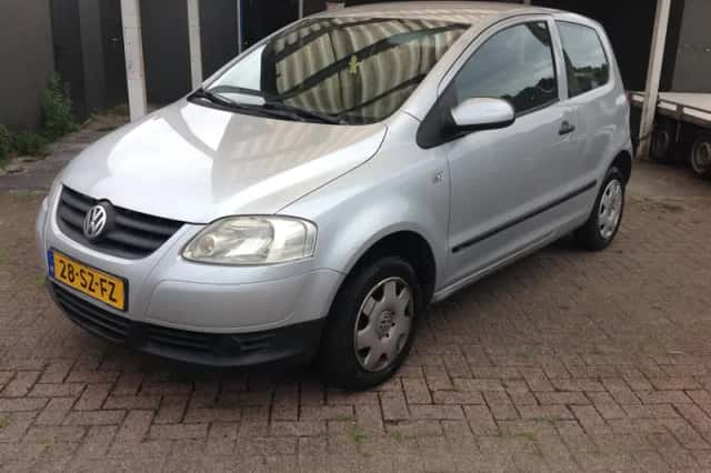 Volkswagen Fox (2006) thumbnail 2