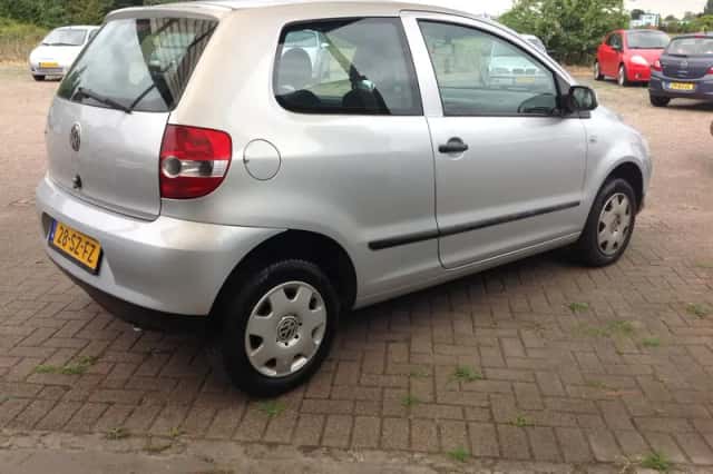 Volkswagen Fox (2006) thumbnail 3
