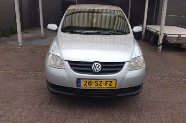 Volkswagen Fox (2006) thumbnail 5