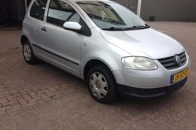 Volkswagen Fox (2006) thumbnail 6