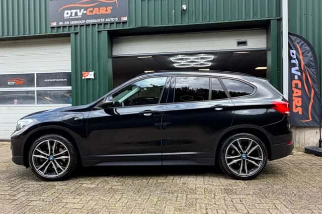 BMW X1 (2022) thumbnail 5
