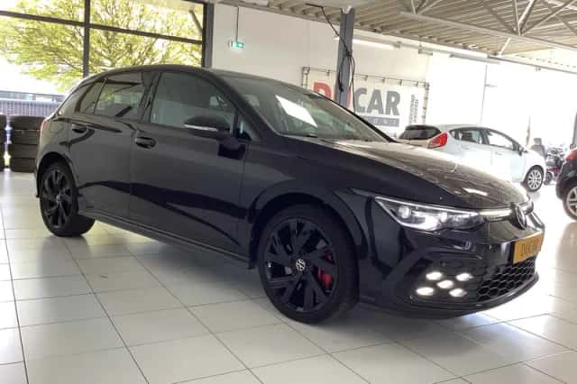 Volkswagen Golf (2022) thumbnail 6