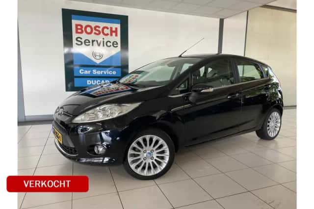 Ford Fiesta (2012) thumbnail 1