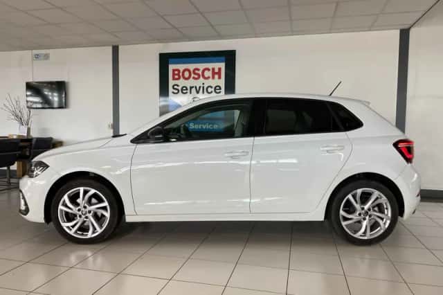 Volkswagen Polo (2022) thumbnail 2