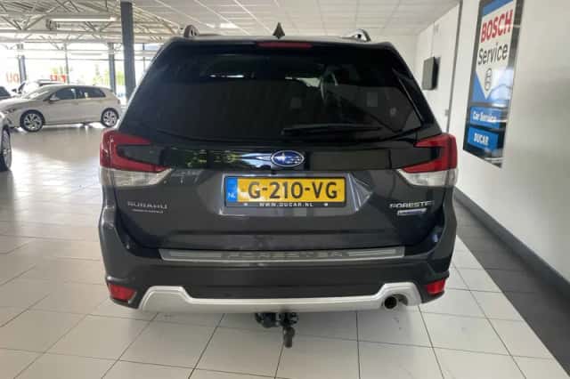 Subaru Forester (2019) thumbnail 4