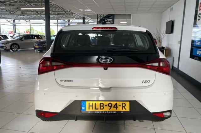 Hyundai i20 (2023) thumbnail 4