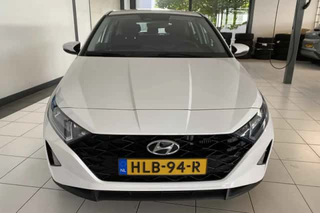 Hyundai i20 (2023) thumbnail 6