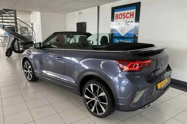 Volkswagen T-Roc (2022) thumbnail 3