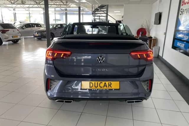 Volkswagen T-Roc (2022) thumbnail 4