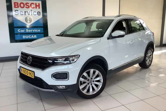 Volkswagen T-Roc (2021) thumbnail 1