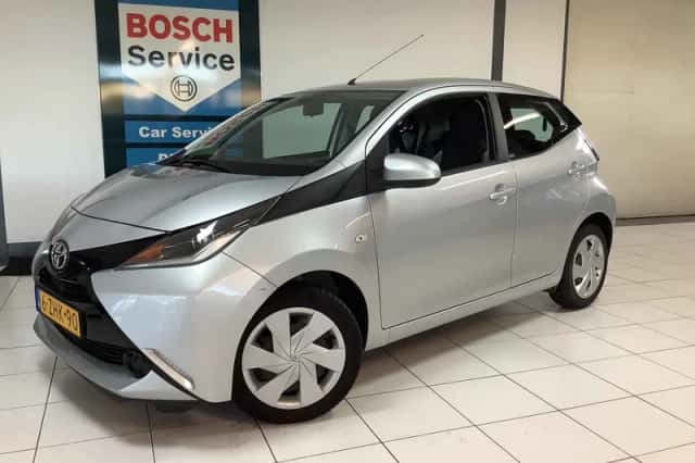 Toyota Aygo (2015) thumbnail 1