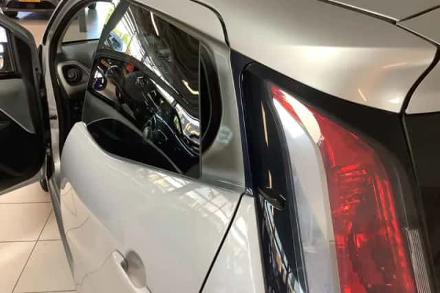 Toyota Aygo (2015) thumbnail 6