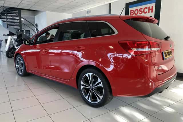 Kia Ceed (2017) thumbnail 3