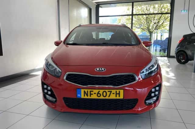 Kia Ceed (2017) thumbnail 6