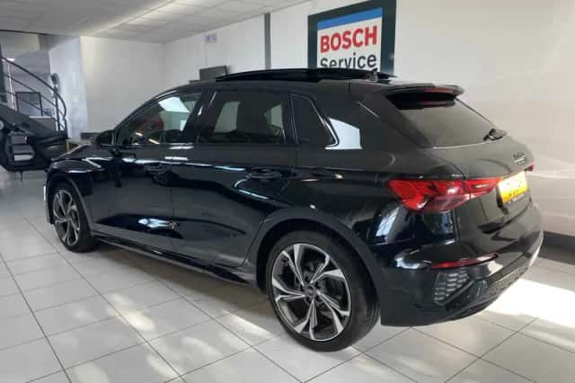Audi A3 (2023) thumbnail 3