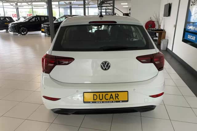 Volkswagen Polo (2022) thumbnail 4