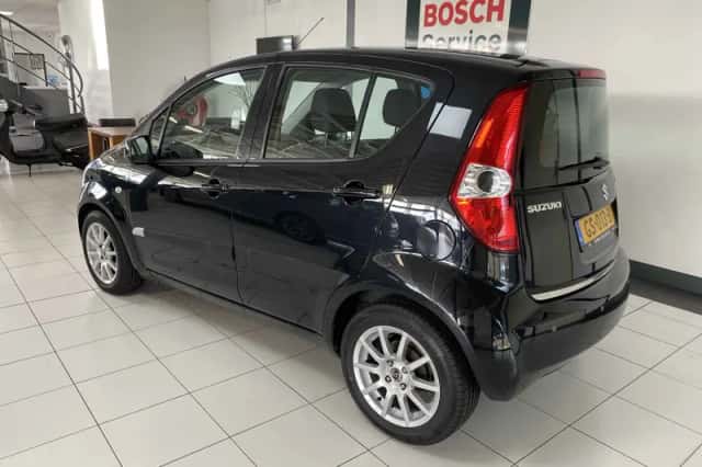 Suzuki Splash (2012) thumbnail 3