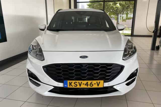 Ford Kuga (2020) thumbnail 5