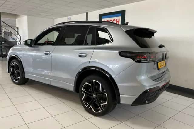 Volkswagen Tiguan (2025) thumbnail 3