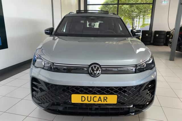 Volkswagen Tiguan (2025) thumbnail 6