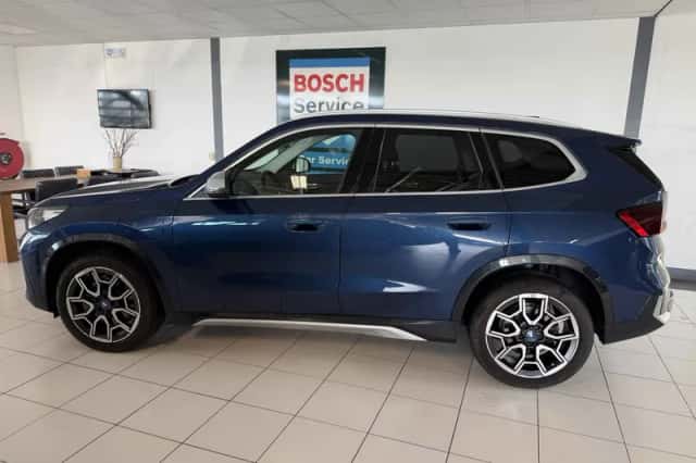 BMW X1 (2023) thumbnail 2