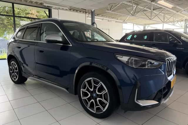 BMW X1 (2023) thumbnail 5