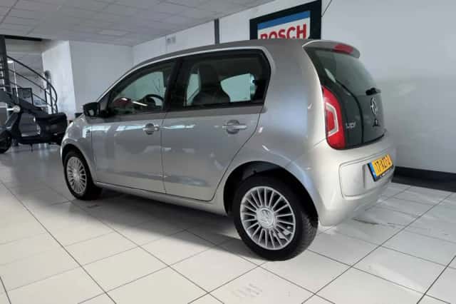 Volkswagen Up! (2012) thumbnail 3