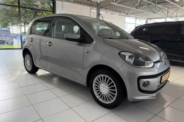 Volkswagen Up! (2012) thumbnail 5
